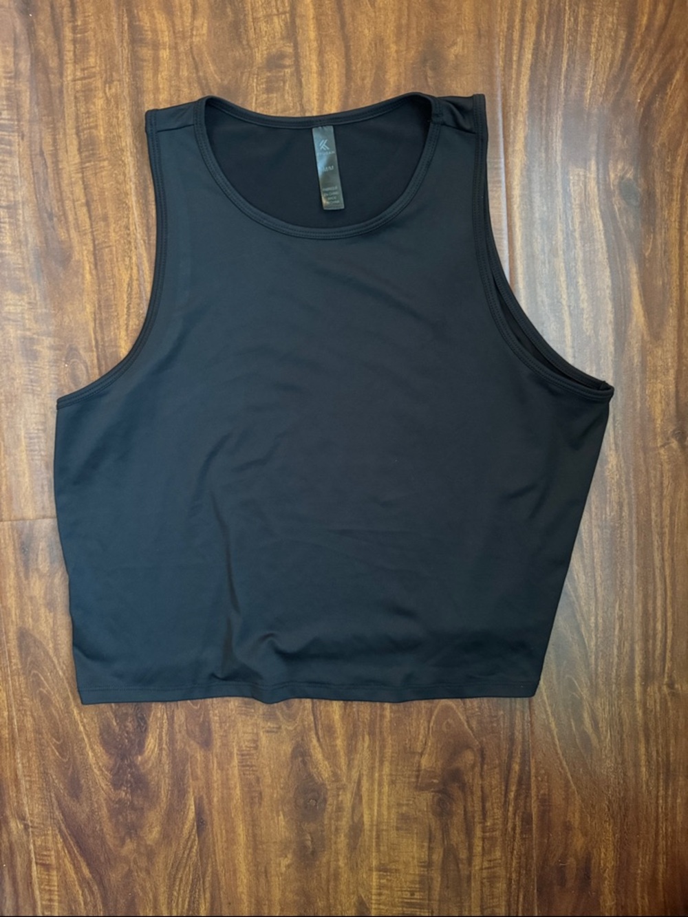 Stretchy athletic cropped tank top